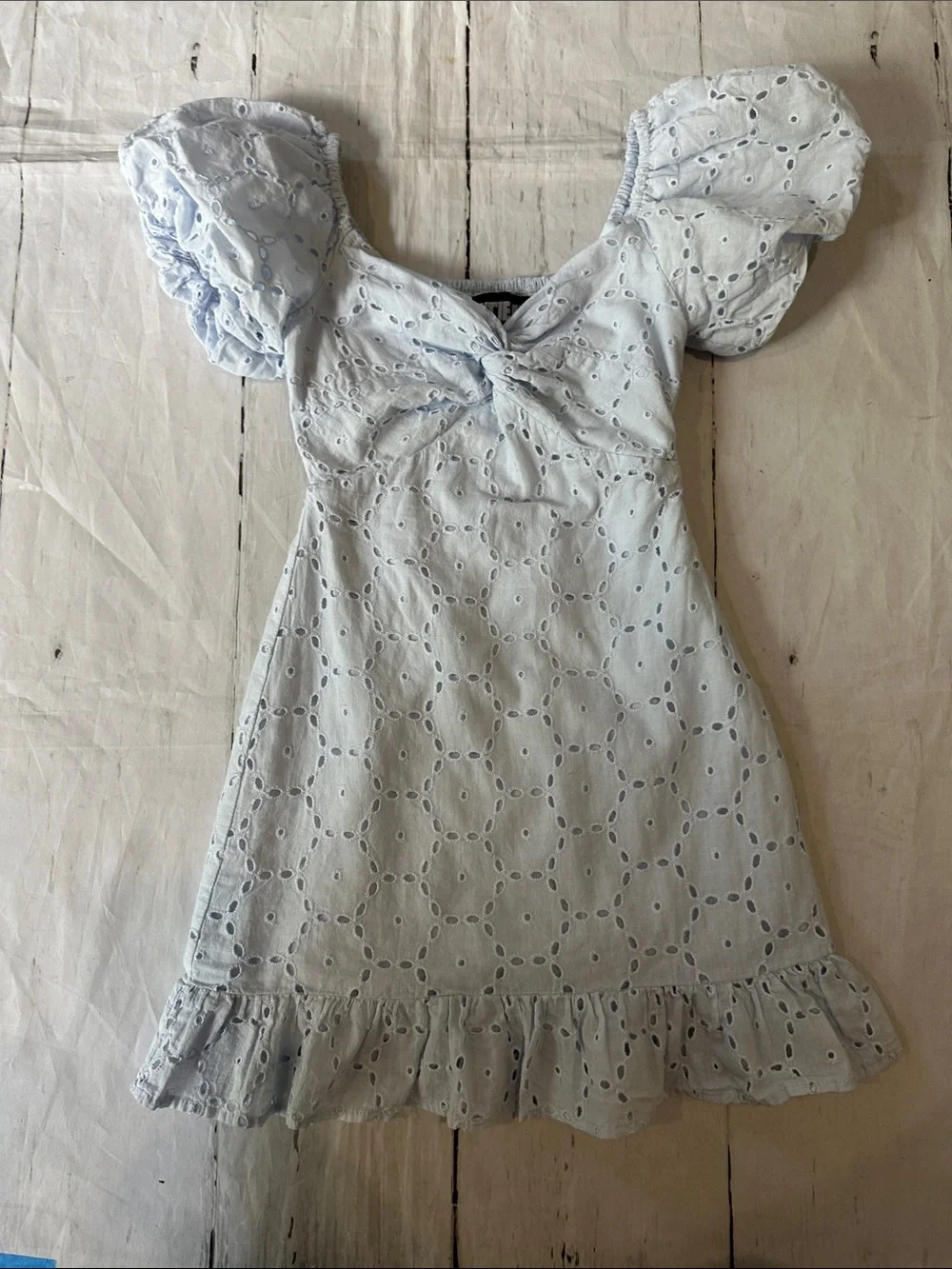 Katie J NYC Phoebe pale Blue Eyelet Puff Sleeve Dress fits like a 6 Small tween